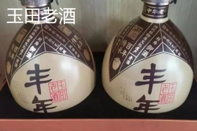 河北省安新县的特产,白洋淀熏鱼深受旅客欢迎