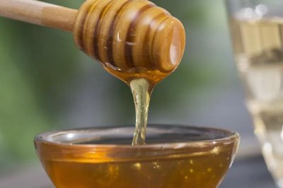 益母草蜂蜜简介,是蜜蜂采集益母草花蜜酿成的