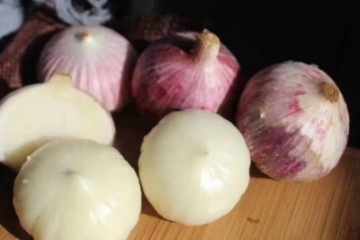 独头蒜为什么比普通大蒜贵,大蒜素含量要比普通大蒜高