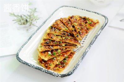 早餐适合卖什么,豆浆油条、酱香饼、小笼包等食物均是适宜选择