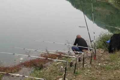 草鱼的钓法,用海竿最好