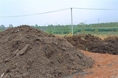 有机肥的原料，常见的有作物秸秆、畜禽粪便等