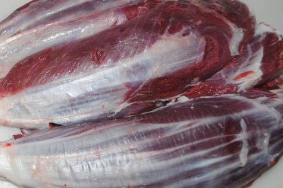 牛体内有多少牛腱子,4条腿上各有1个