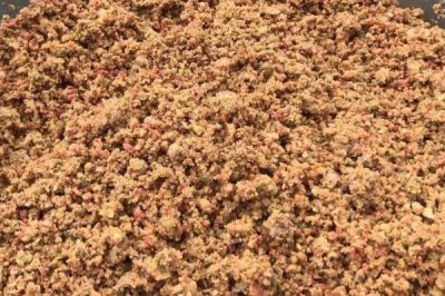 台钓鲤鱼如何有效调漂,先重铅找底、再逐渐修剪铅皮