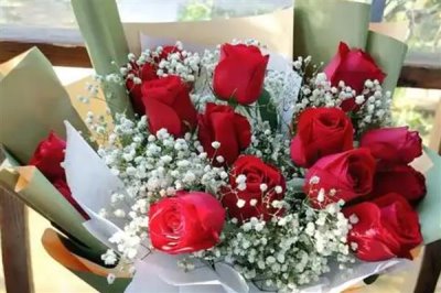 一束玫瑰花的价格,花朵的支数会影响售价