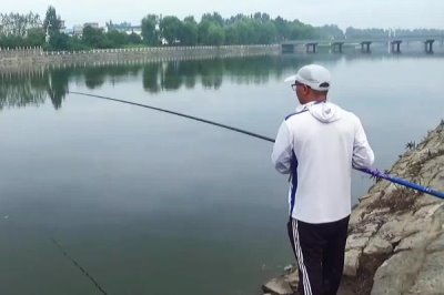 传统钓是什么,泛指除台钓和路亚钓外的其他钓法