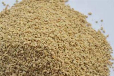 如何用小鸡料喂画眉，与玉米粉、黄豆粉等饲料混匀饲喂