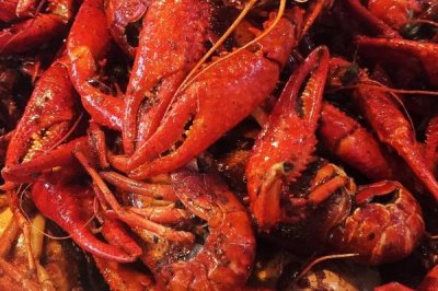 正宗的小龙虾要在哪里才能吃到,长沙、潜江、盱眙等城市可以吃到