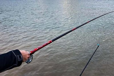 前打竿的使用方法,用法上更偏向于手竿