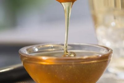 益母草蜂蜜简介,是蜜蜂采集益母草花蜜酿成的