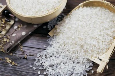 四川省南充市的特产,有西凤脐橙、南充丝绸等