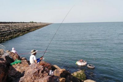 什么是浮游矶钓,借助水流的力量将线组漂送到远处
