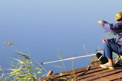 春钓口诀和意思解释,雨后鱼靠边、打窝不打远