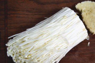 大棚蘑菇的利润有多少,取决于实际产量