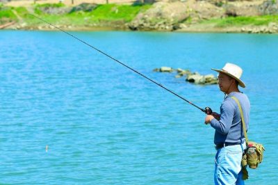 夏天钓鲫鱼技巧,大部分情况都应该钓远