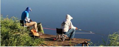 冬钓如何挑选钓位，向阳背风的位置更适合作钓