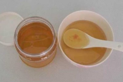 桉树蜜是什么颜色,多呈琥珀色或深琥珀色