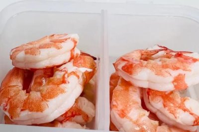 鲜虾的保存方法,可使用塑料瓶、保鲜盒、保鲜袋进行保存