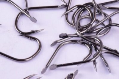 8号伊势尼钩与几号新关东钩相近,从尺寸上看与3.0号新关东钩相近