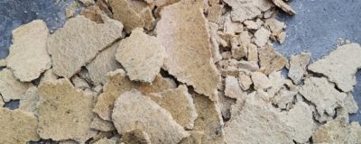 花生饼如何发酵有机肥，将花生饼和水密封10-20天即可