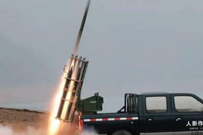 人工降雨的方法与原理,利用飞机、火箭等飞行器将催化剂送入云层中