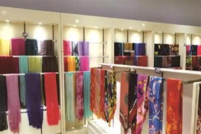 四川省南充市的特产,有西凤脐橙、南充丝绸等