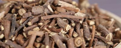 柴胡的种植要求，选择富含腐殖质的土壤为佳