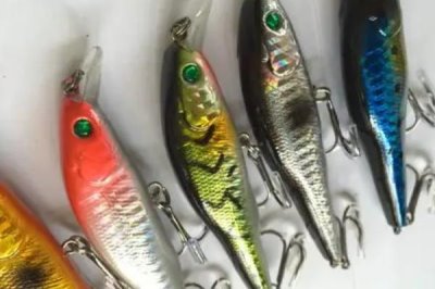 垂钓军鱼的方法，可采用手竿钓、抛竿钓等方式