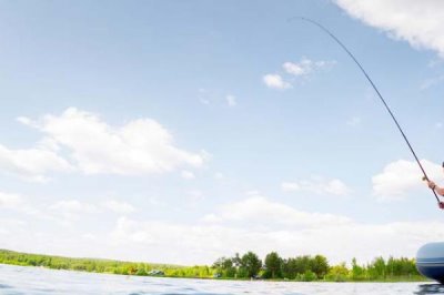 春钓口诀和意思解释,雨后鱼靠边、打窝不打远