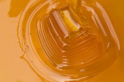 葵花蜜属于几等蜜，呈琥珀色是二等蜂蜜