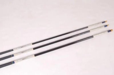 鱼竿19调和28调对比，野钓更适合使用28调鱼竿