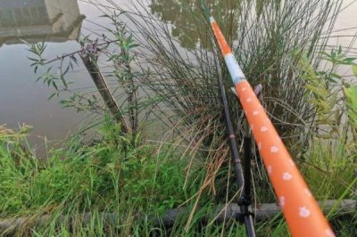 黑漂形成的原因,斜拉黑漂中鱼率高