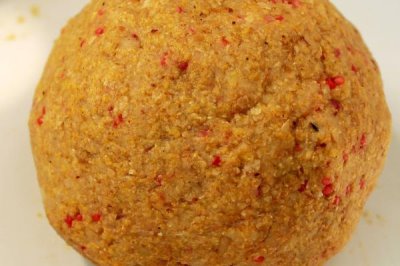 水库草鱼钓底还是半水,根据时间及水体氧气含量调整